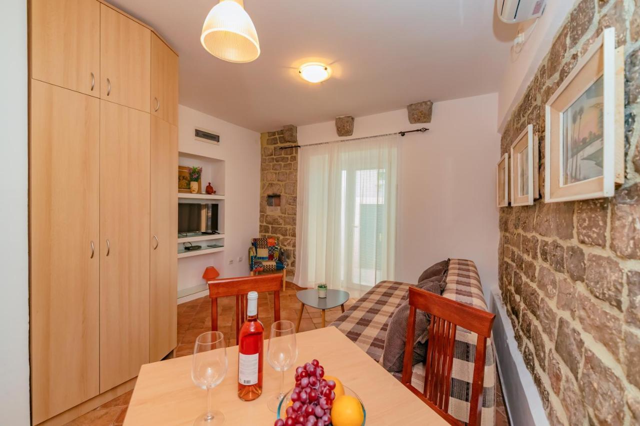 Apartments Bigovo Veljic 티바트 외부 사진