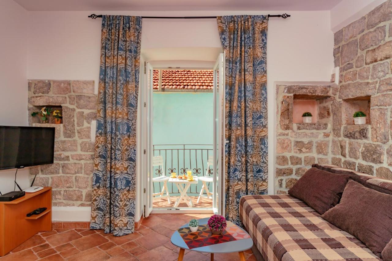 Apartments Bigovo Veljic 티바트 외부 사진