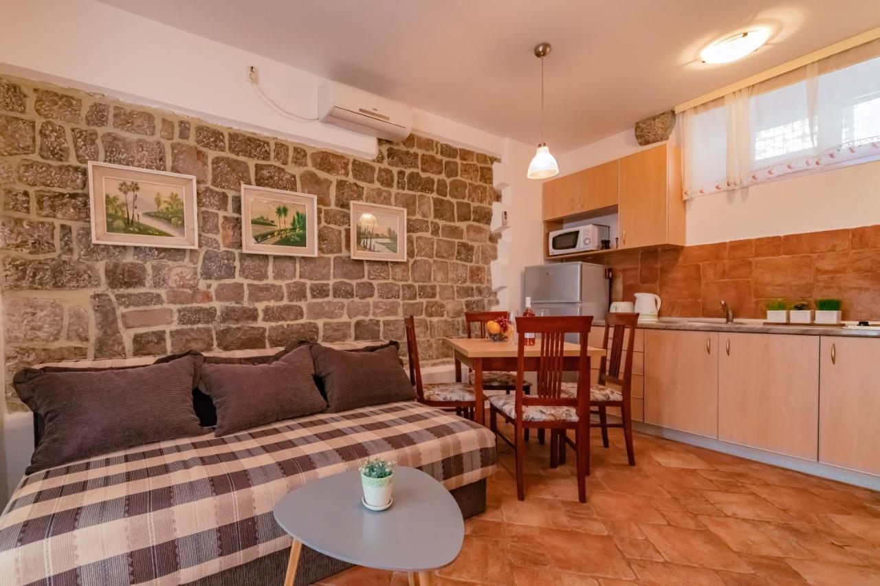 Apartments Bigovo Veljic 티바트 외부 사진
