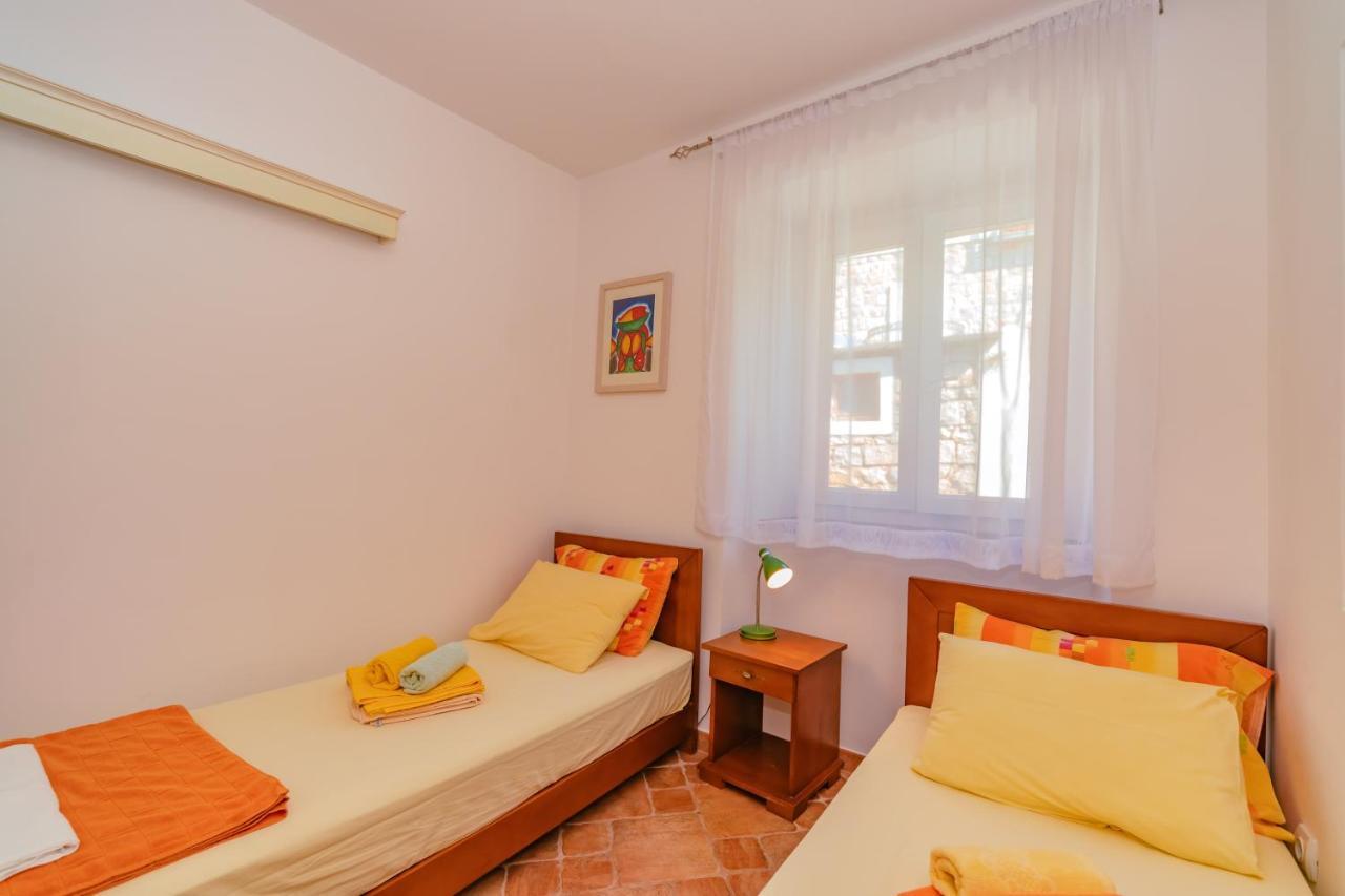 Apartments Bigovo Veljic 티바트 외부 사진