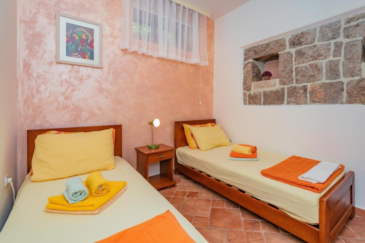 Apartments Bigovo Veljic 티바트 외부 사진